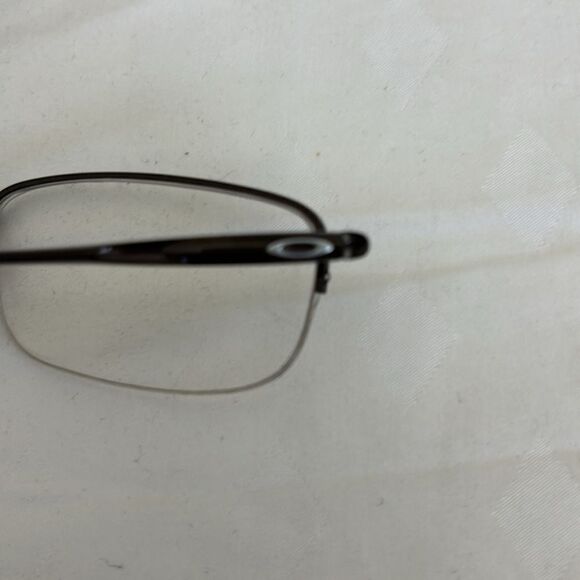 Oakley Clubface OX3102-0154 Polished Black Half Rim Eyeglasses w/case - Picture 6 of 6